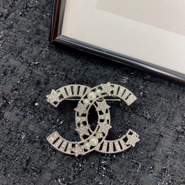 replica,repliche,fake,1:1,earrings,bracelet,ring,jewelry Spilla Chanel (FF30)
