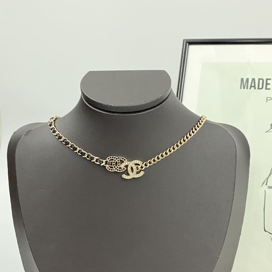 replica,repliche,fake,1:1,earrings,bracelet,ring,jewelry Collana vintage Chanel Chocker (84A2) replica,repliche,fake,1:1,earrings,bracelet,ring,jewelry Collana vintage Chanel Chocker (84A2)