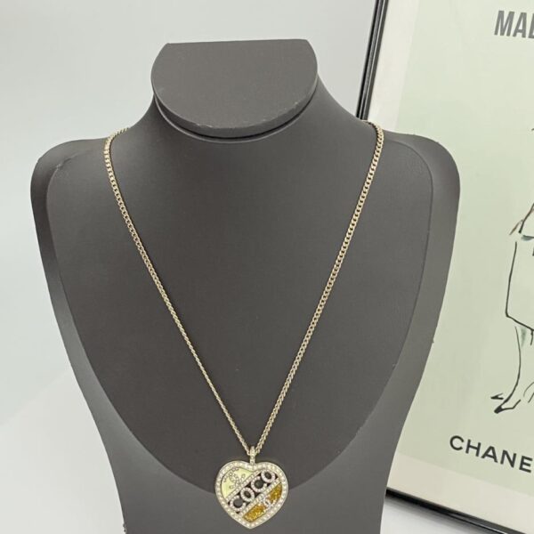 Collana d'amore vuota a goccia d'olio color block Chanel (F194)