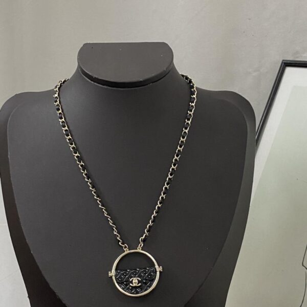 Collana con borsa hula hoop Chanel (9FA9)