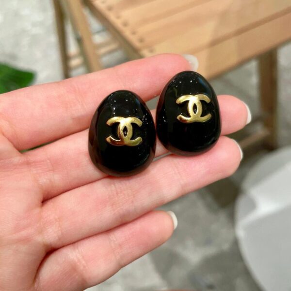 Orecchini a bottone classici Chanel doppia C (7221)