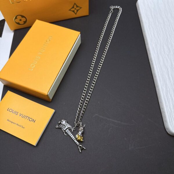 replica,repliche,fake,1:1,earrings,bracelet,ring,jewelry Collana Louuis Vuitton stile coppia (F039)