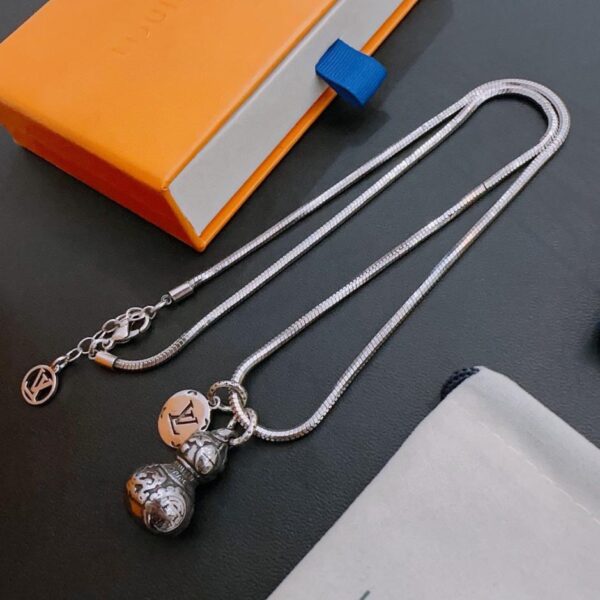 replica,repliche,fake,1:1,earrings,bracelet,ring,jewelry Collana Louuis Vuitton RW contatore nuovo modello di coppia stile (CF66)