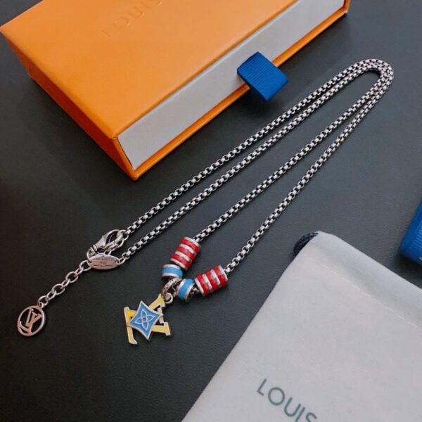 replica,repliche,fake,1:1,earrings,bracelet,ring,jewelry Collana Louuis Vuitton RW contatore nuovo modello di coppia stile (8349)