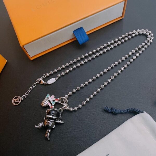 replica,repliche,fake,1:1,earrings,bracelet,ring,jewelry Collana Louuis Vuitton RW contatore nuovo modello di coppia stile (588F)