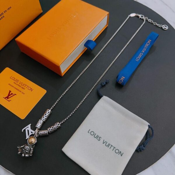 replica,repliche,fake,1:1,earrings,bracelet,ring,jewelry Collana Louuis Vuitton RW contatore nuovo modello di coppia stile (197D)