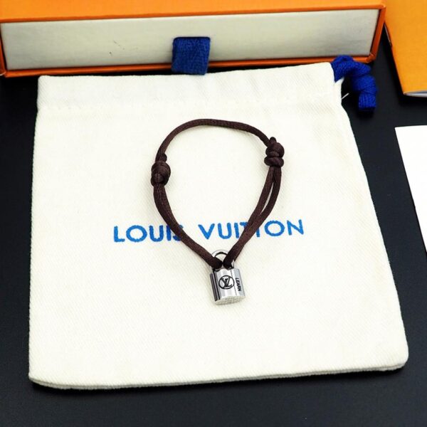 replica,repliche,fake,1:1,earrings,bracelet,ring,jewelry Bracciale con lucchetto di beneficenza per la nuova coppia di Louis Vuitton Marrone (0886)