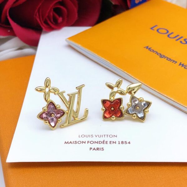 replica,repliche,fake,1:1,earrings,bracelet,ring,jewelry L’ultimo fiore di diamanti colorati fantasia di Louuis Vuitton con diamanti (FAB1)