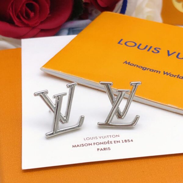 replica,repliche,fake,1:1,earrings,bracelet,ring,jewelry Orecchini con ultima lettera di Louuis Vuitton (7F8B)