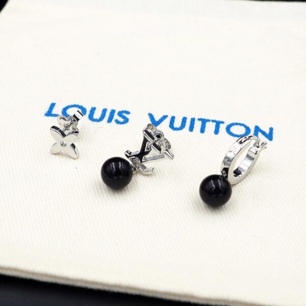 replica,repliche,fake,1:1,earrings,bracelet,ring,jewelry Set di orecchini con perle e monogramma Louis Vuitton (0C8D)