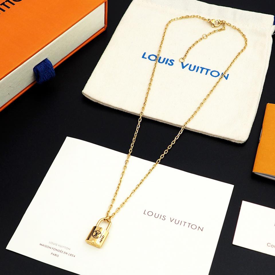 replica,repliche,fake,1:1,earrings,bracelet,ring,jewelry Collana Lockit in argento Louis Vuitton Charity Lock in edizione limitata (372F) replica,repliche,fake,1:1,earrings,bracelet,ring,jewelry Collana Lockit in argento Louis Vuitton Charity Lock in edizione limitata (372F)