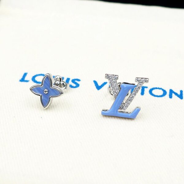replica,repliche,fake,1:1,earrings,bracelet,ring,jewelry I nuovi orecchini Flower Locket di Louis Vuitton (9079)