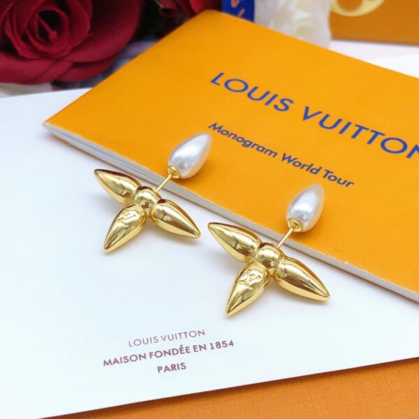 replica,repliche,fake,1:1,earrings,bracelet,ring,jewelry Ultimi orecchini per presbiopia di Louuis Vuitton (8C15)