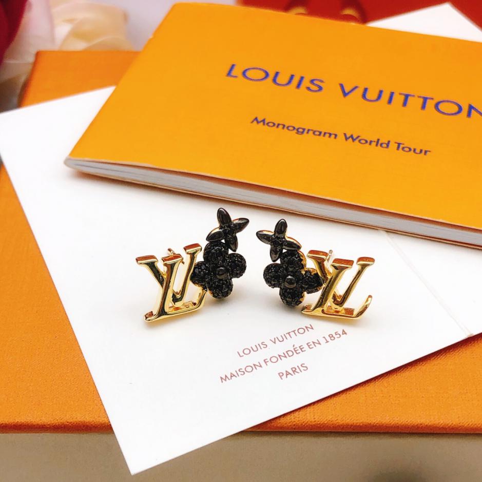 replica,repliche,fake,1:1,earrings,bracelet,ring,jewelry Gli ultimi orecchini a bottone con diamanti neri di Louuis Vuitton (DE2A) replica,repliche,fake,1:1,earrings,bracelet,ring,jewelry Gli ultimi orecchini a bottone con diamanti neri di Louuis Vuitton (DE2A)
