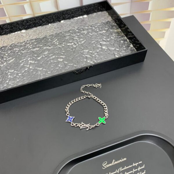 Bracciale Louuis Vuitton con fila di monogrammi (A4E7)