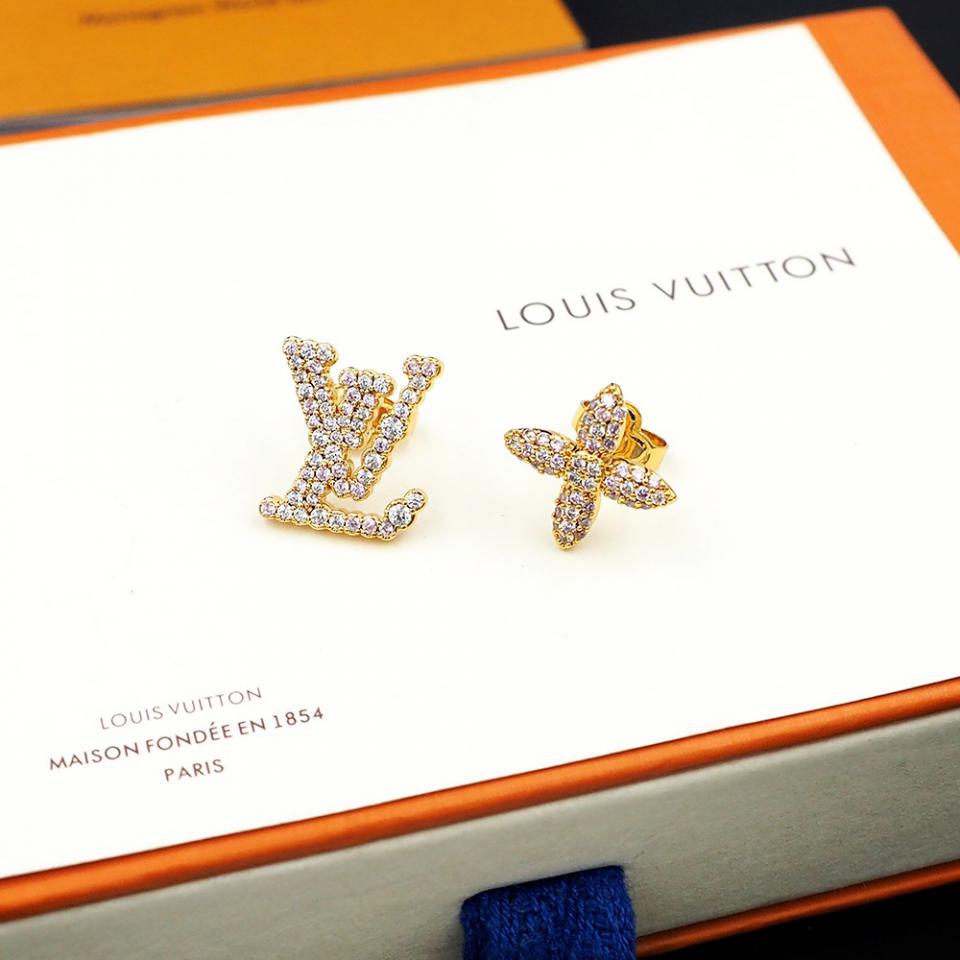replica,repliche,fake,1:1,earrings,bracelet,ring,jewelry Orecchini Iconic Trésor Louis Vuitton (5BAA) replica,repliche,fake,1:1,earrings,bracelet,ring,jewelry Orecchini Iconic Trésor Louis Vuitton (5BAA)
