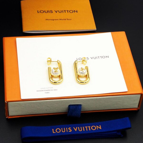 replica,repliche,fake,1:1,earrings,bracelet,ring,jewelry I nuovi orecchini di perle a semicerchio a forma di U di Louis Vuitton (53E5)