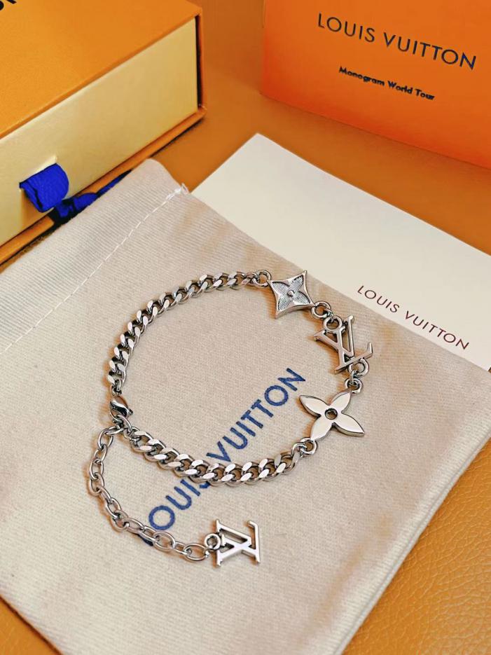 replica,repliche,fake,1:1,earrings,bracelet,ring,jewelry Bracciale Louis Vuitton MNG Row (CFB0) replica,repliche,fake,1:1,earrings,bracelet,ring,jewelry Bracciale Louis Vuitton MNG Row (CFB0)