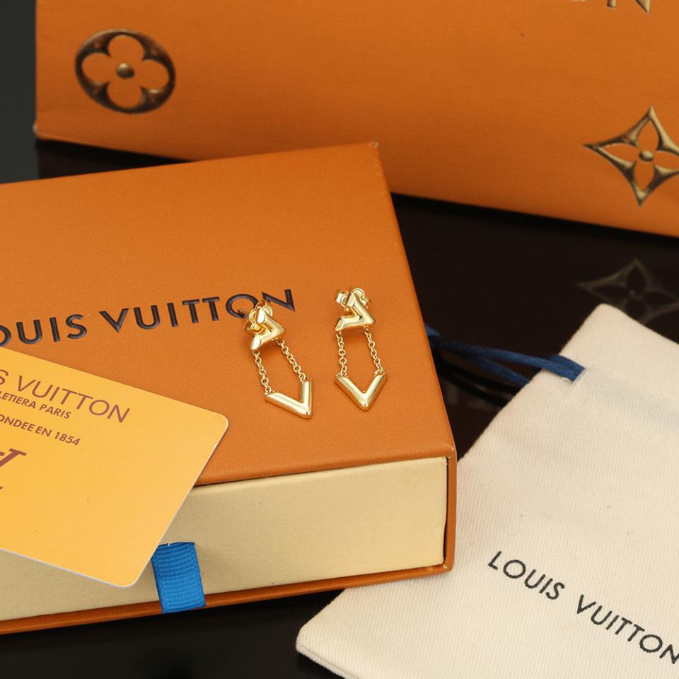 replica,repliche,fake,1:1,earrings,bracelet,ring,jewelry Orecchini Louis Vuitton orecchini lettera (99B1) replica,repliche,fake,1:1,earrings,bracelet,ring,jewelry Orecchini Louis Vuitton orecchini lettera (99B1)