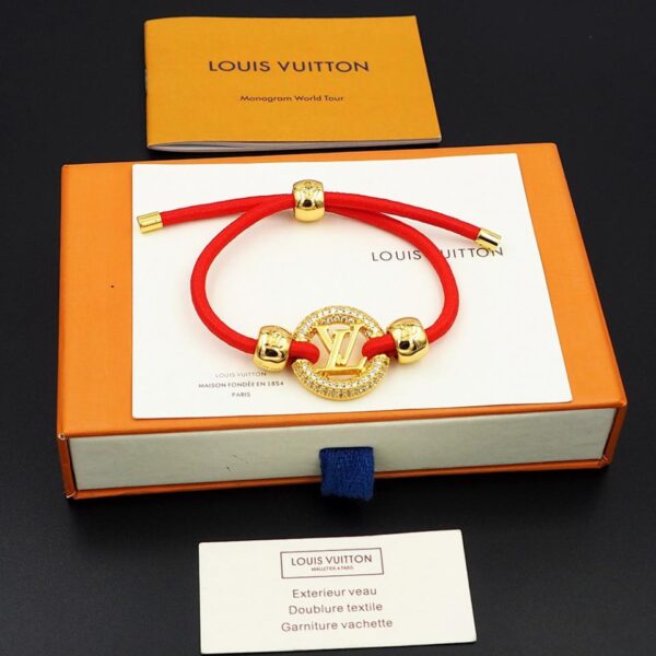 Bracciale Louis Vuitton con cordino elastico colorato e cerchio pieno di diamanti (7805)