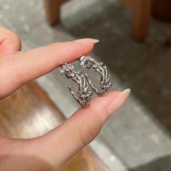 replica,repliche,fake,1:1,earrings,bracelet,ring,jewelry Nuovi orecchini Louuis Vuitton (EAA0)