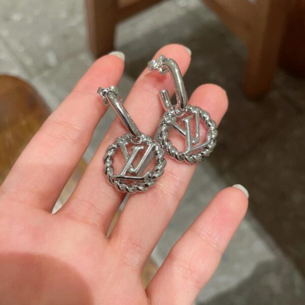 replica,repliche,fake,1:1,earrings,bracelet,ring,jewelry Orecchini a bottone Louis Vuitton(7135)