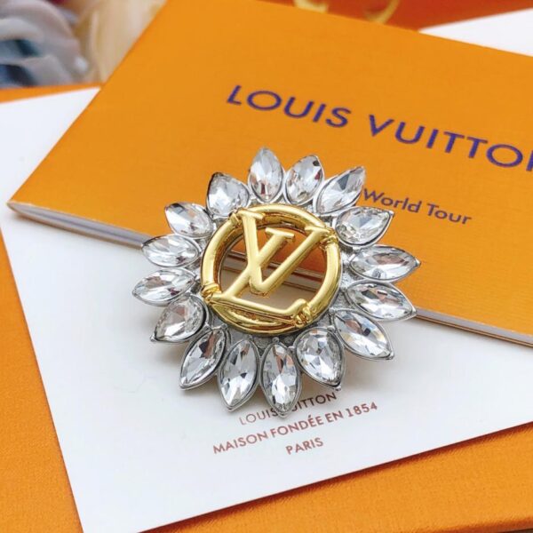 replica,repliche,fake,1:1,earrings,bracelet,ring,jewelry Ultima spilla girasole di Louuis Vuitton (7D26)