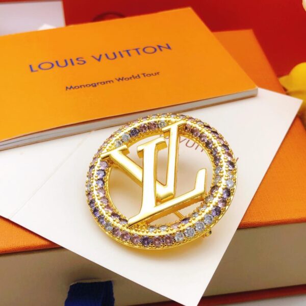 replica,repliche,fake,1:1,earrings,bracelet,ring,jewelry Ultima spilla con diamanti colorati di Louuis Vuitton (E30F)