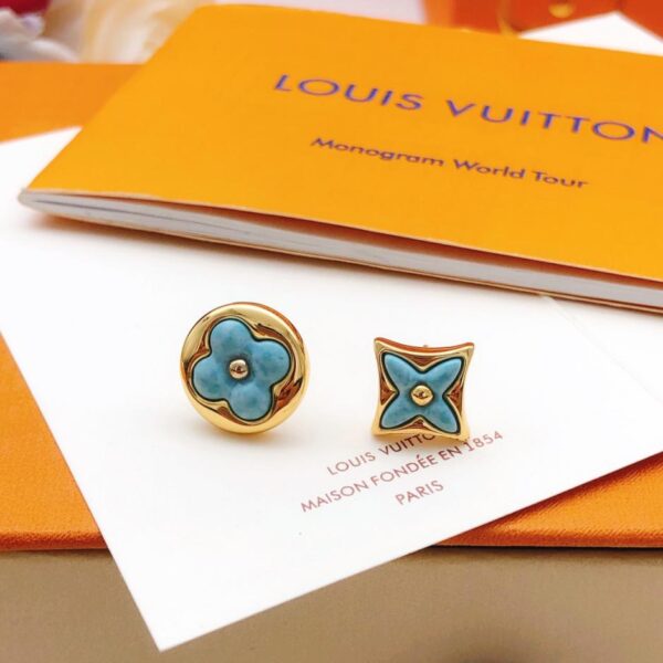 replica,repliche,fake,1:1,earrings,bracelet,ring,jewelry Louuis Vuitton ultimi orecchini a bottone con fiori blu (3178)