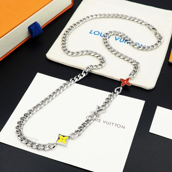 Collana Louis Vuitton con fila di monogrammi (D6CC)