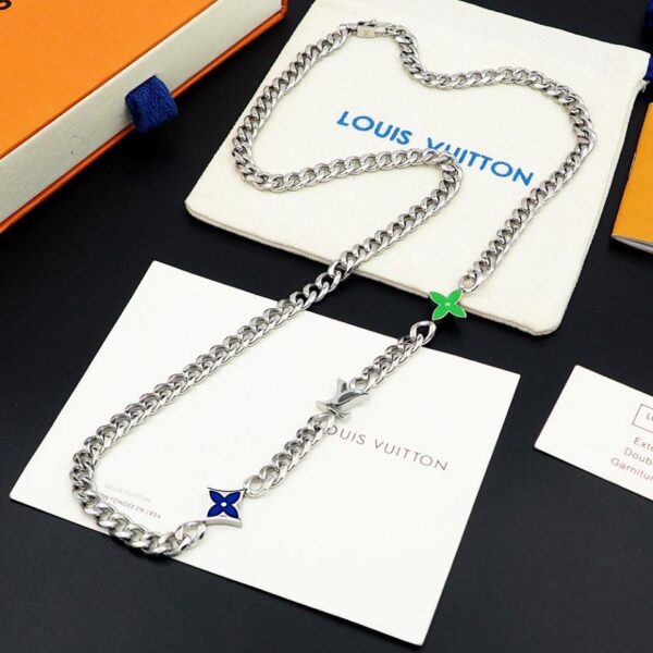 Collana Louuis Vuitton con fila di monogrammi(5338)