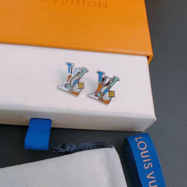 replica,repliche,fake,1:1,earrings,bracelet,ring,jewelry Orecchini Louis Vuitton RW contatore nuovo modello di coppia stile (7845)