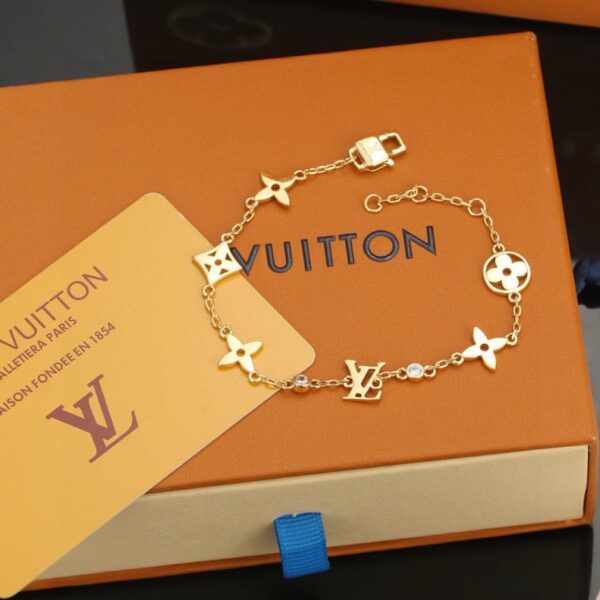 Bracciale con lettera Louis Vuitton (25BD)