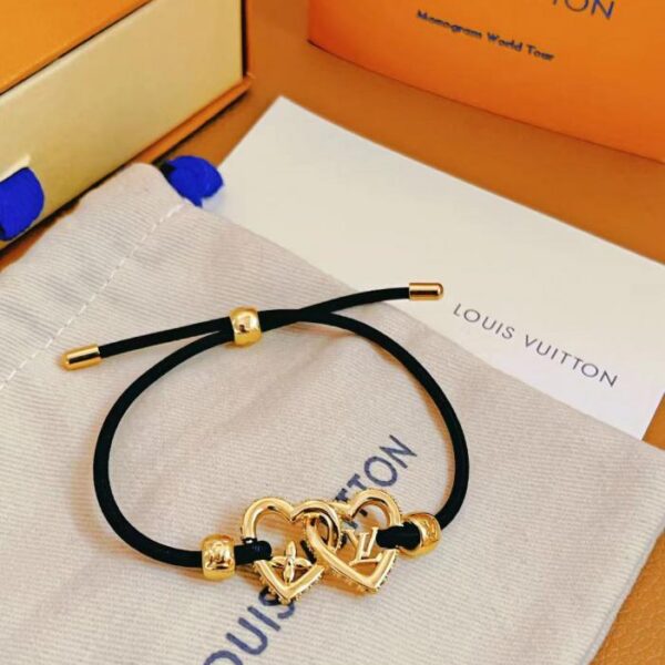 replica,repliche,fake,1:1,earrings,bracelet,ring,jewelry Bracciale Louis Vuitton My LV Love con cordino elastico (7D6B)