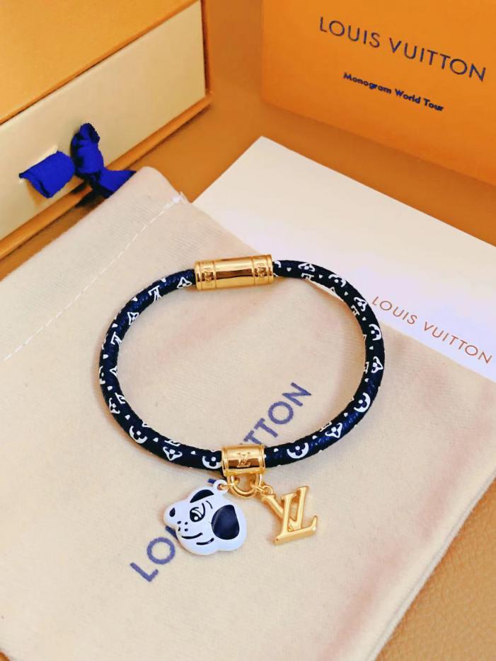 replica,repliche,fake,1:1,earrings,bracelet,ring,jewelry Bracciale Louis Vuitton Animali (E680) replica,repliche,fake,1:1,earrings,bracelet,ring,jewelry Bracciale Louis Vuitton Animali (E680)