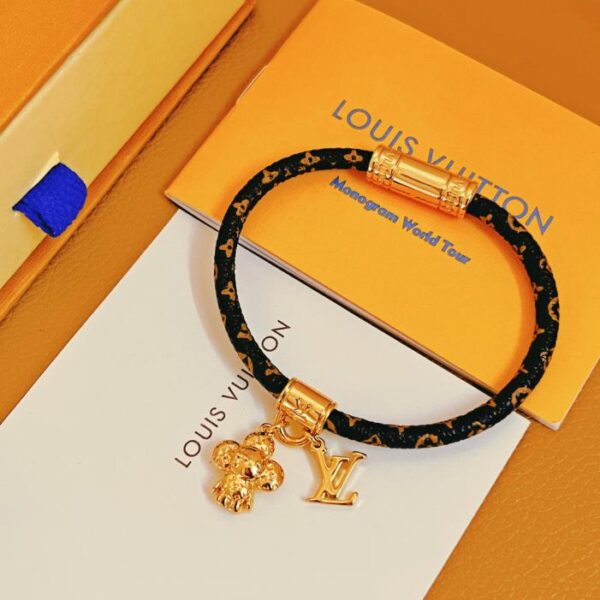 replica,repliche,fake,1:1,earrings,bracelet,ring,jewelry Bracciale in pelle Louis Vuitton lcon Vivienne Vivibo Giva (C8EA)