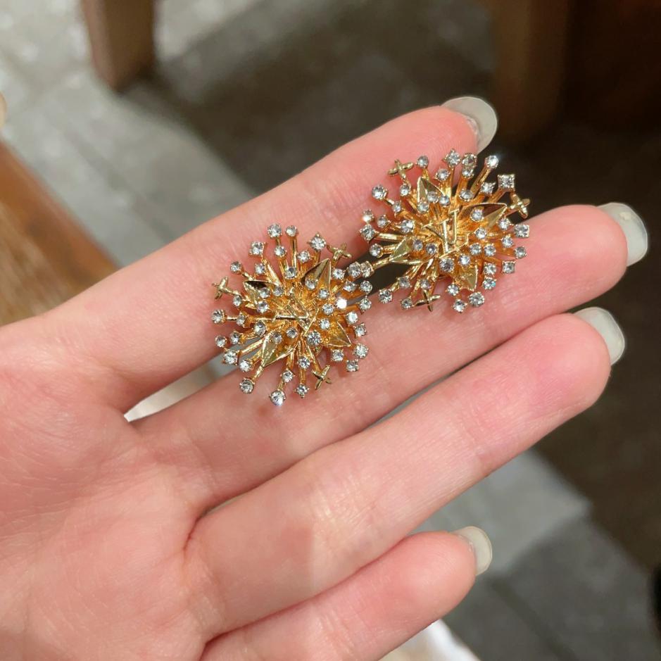 replica,repliche,fake,1:1,earrings,bracelet,ring,jewelry Orecchini Louis Vuitton con lettera piena di diamanti (FC44) replica,repliche,fake,1:1,earrings,bracelet,ring,jewelry Orecchini Louis Vuitton con lettera piena di diamanti (FC44)