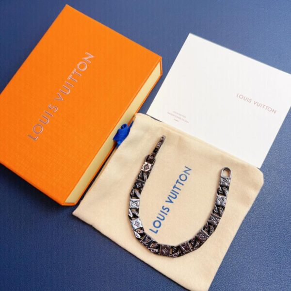replica,repliche,fake,1:1,earrings,bracelet,ring,jewelry Bracciale legato con monogramma Louuis Vuitton (8FBA)