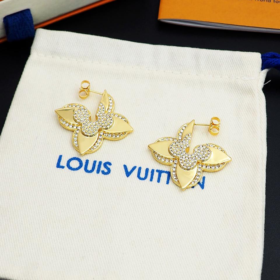 replica,repliche,fake,1:1,earrings,bracelet,ring,jewelry Orecchini medaglione Louis Vuitton (A7FB) replica,repliche,fake,1:1,earrings,bracelet,ring,jewelry Orecchini medaglione Louis Vuitton (A7FB)