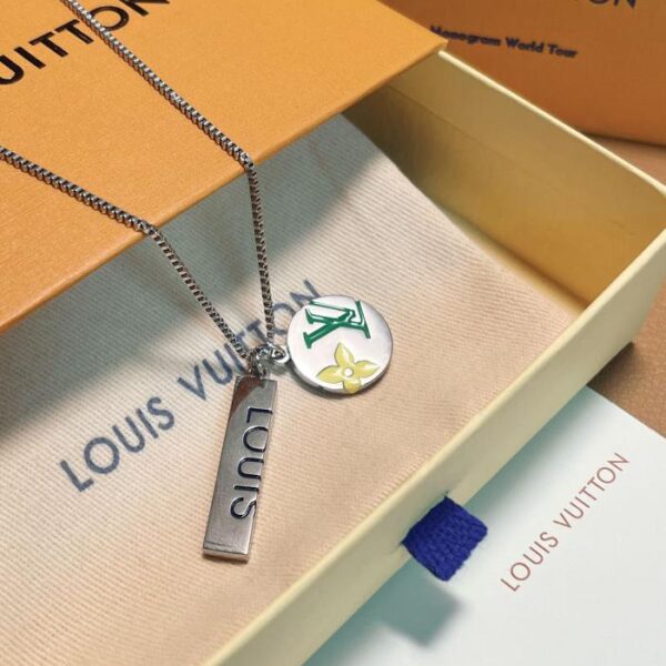 LOUIS VUITTON MONOGRAM PLAY logo decorazione floreale collana in metallo da uomo argento M01185(F34B)
