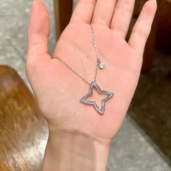 replica,repliche,fake,1:1,earrings,bracelet,ring,jewelry LOUISVUITTON ciondolo con motivo classico Collana con ciondolo con logo del marchio LV (E3AB)