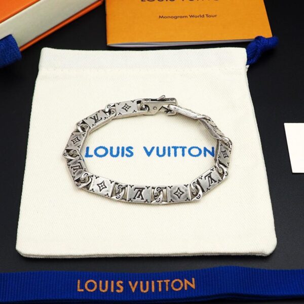 replica,repliche,fake,1:1,earrings,bracelet,ring,jewelry Bracciale legato con monogramma Louis Vuitton (5025)