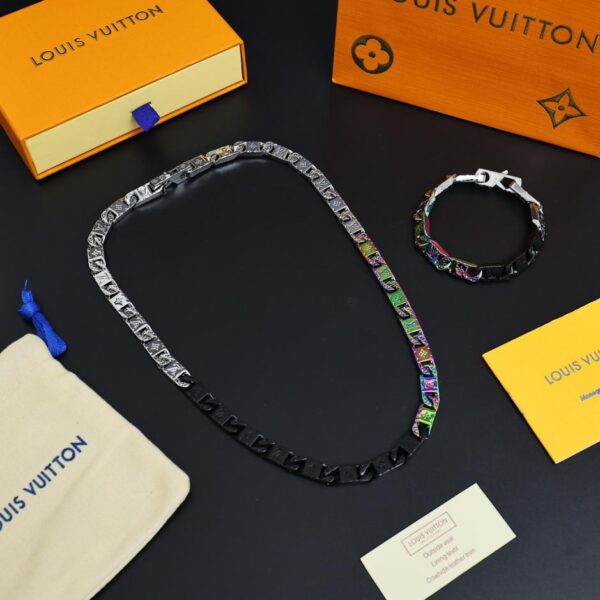 Collana legata con monogramma Louis Vuitton (2EB5)