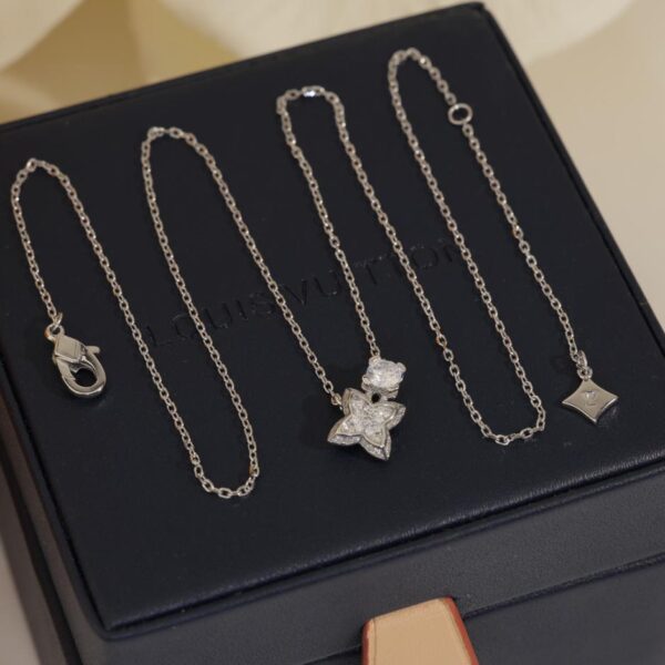 Collana Louis Vuitton in argento sterling 925 (A17B)