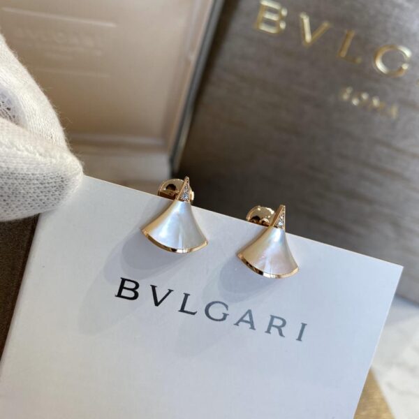 replica,repliche,fake,1:1,earrings,bracelet,ring,jewelry Orecchini Bvlgari con madreperla bianca naturale, corniola naturale, malachite naturale (723C)