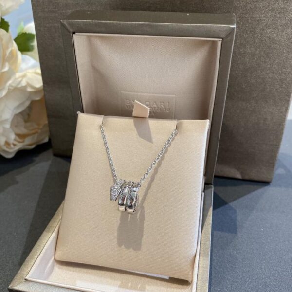 replica,repliche,fake,1:1,earrings,bracelet,ring,jewelry Bulgari nuova collana con pendente serpente (4BCC)