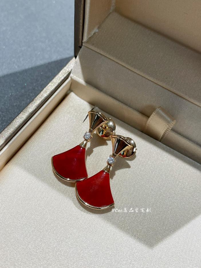 replica,repliche,fake,1:1,earrings,bracelet,ring,jewelry Gli orecchini da sogno di Bulgari Diva (5BF1) replica,repliche,fake,1:1,earrings,bracelet,ring,jewelry Gli orecchini da sogno di Bulgari Diva (5BF1)