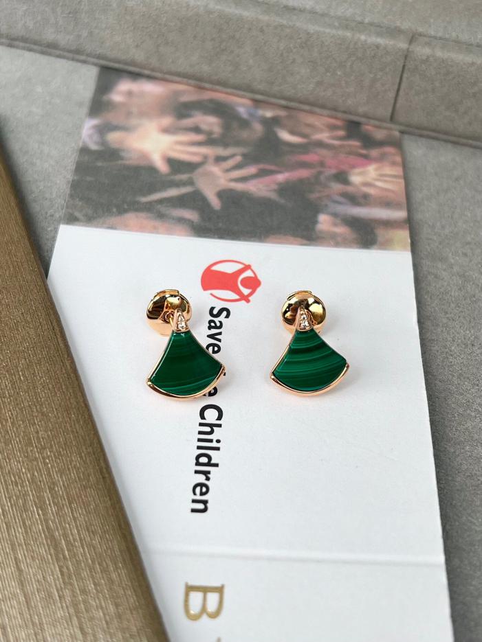 replica,repliche,fake,1:1,earrings,bracelet,ring,jewelry Gli orecchini da sogno di Bulgari Diva (EF01) replica,repliche,fake,1:1,earrings,bracelet,ring,jewelry Gli orecchini da sogno di Bulgari Diva (EF01)