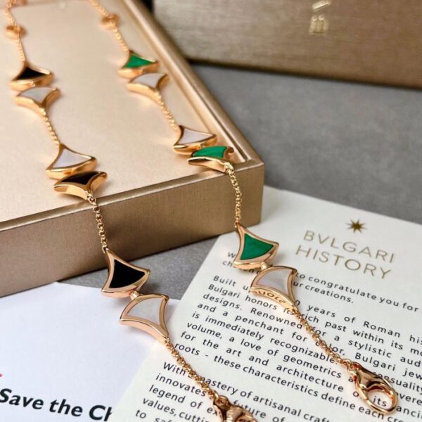 replica,repliche,fake,1:1,earrings,bracelet,ring,jewelry Bracciale Bvlgari Divas Dream Series a sei modelli (FAA8)