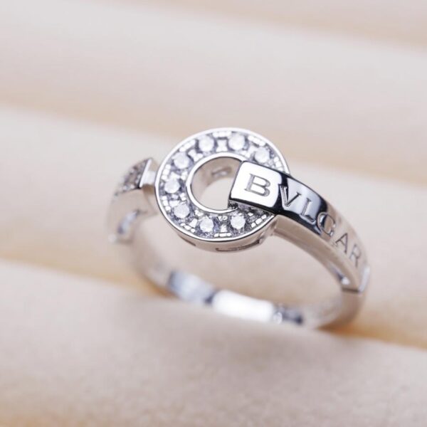 Anello Bulgari con moneta in rame BV in argento sterling versione oro bianco (9881)